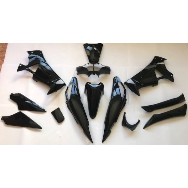 INNOVA INJECT COSTUME BLACK PLAST SET 13 PCS SOFT